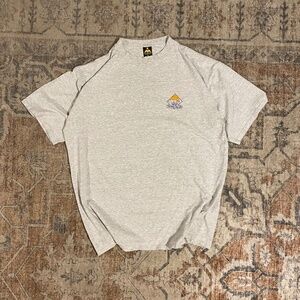 XXL The Salty Dog Cafe graphic tee